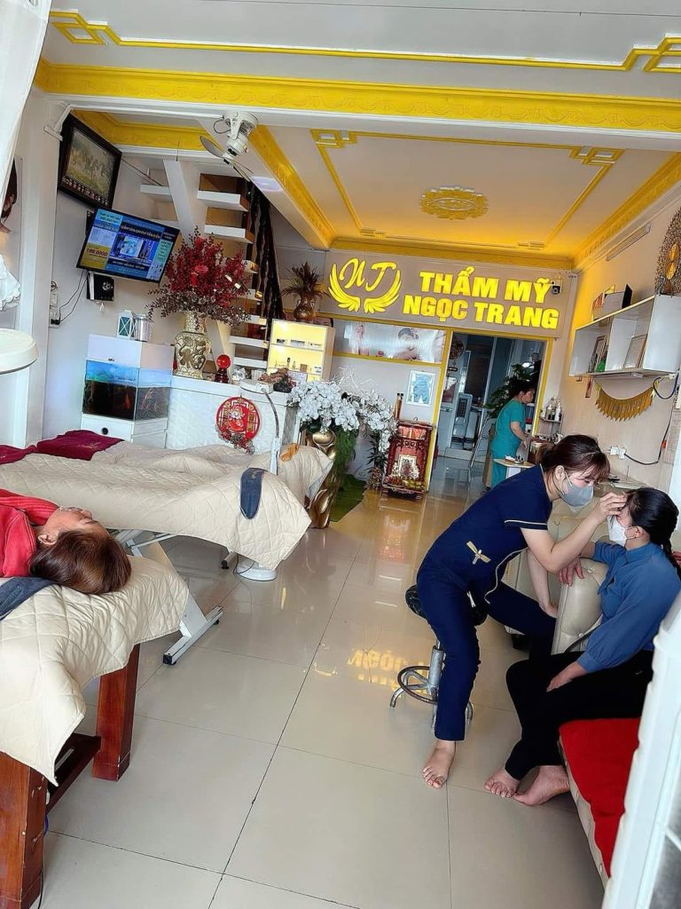 Thẩm Mỹ Ngọc Trang
