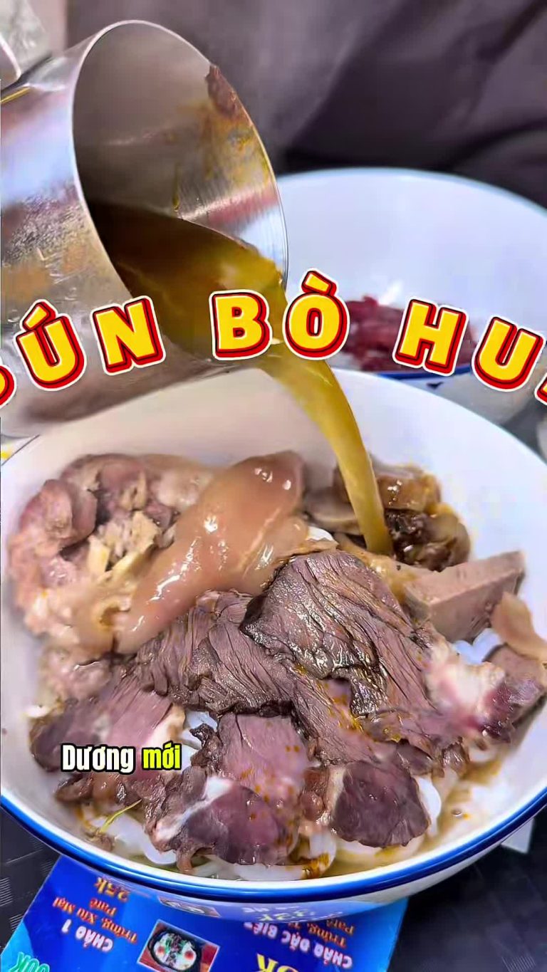BÚN BÒ HUẾ_BÁNH MÌ CHẢO CẬU 2