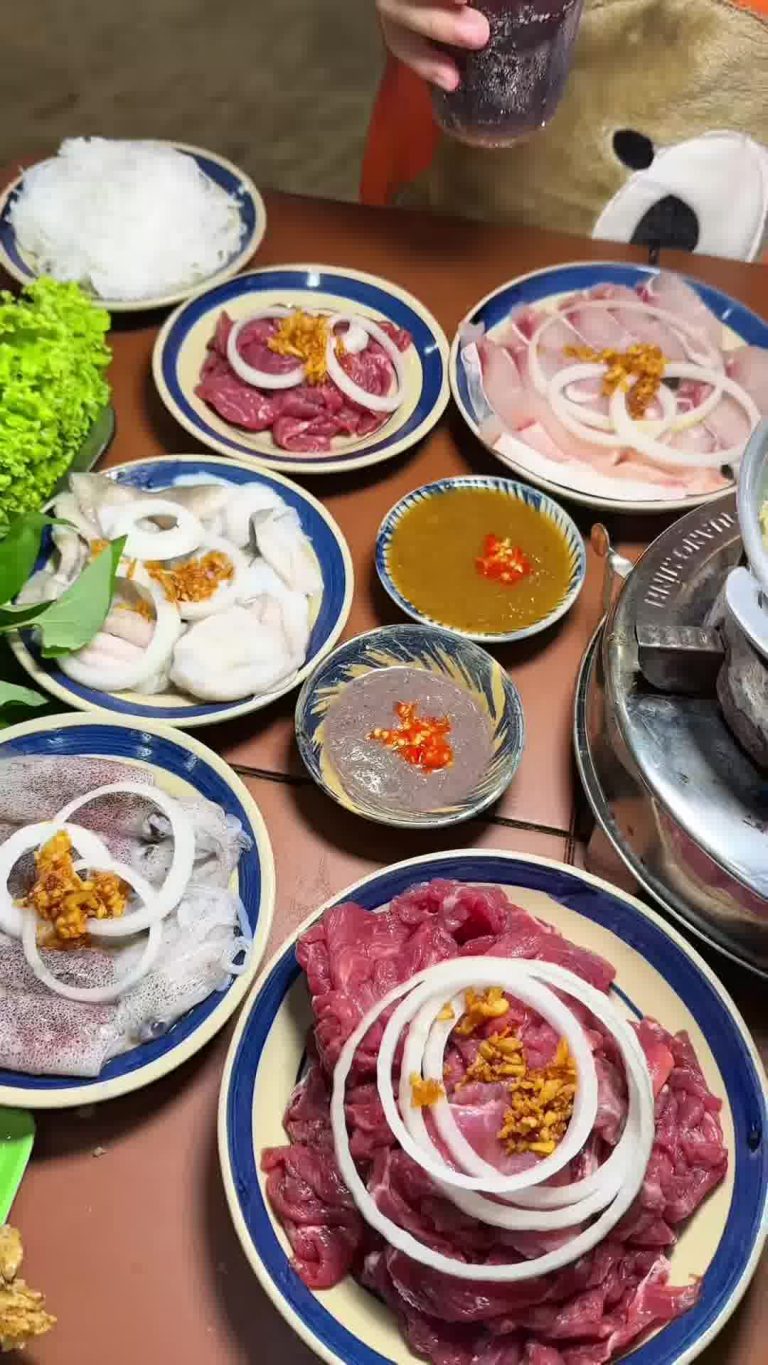 Lẩu Bò Nhúng Giấm - A Tùng